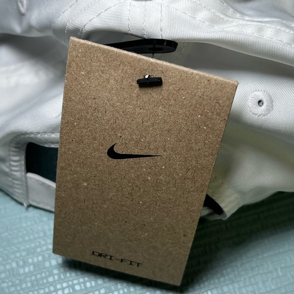 NIKE LEGACY91 GOLF ADJUSTABLE DRI-FIT HAT WHITE BLACK SWOOSH- NEW WITH T… - Picture 4 of 7